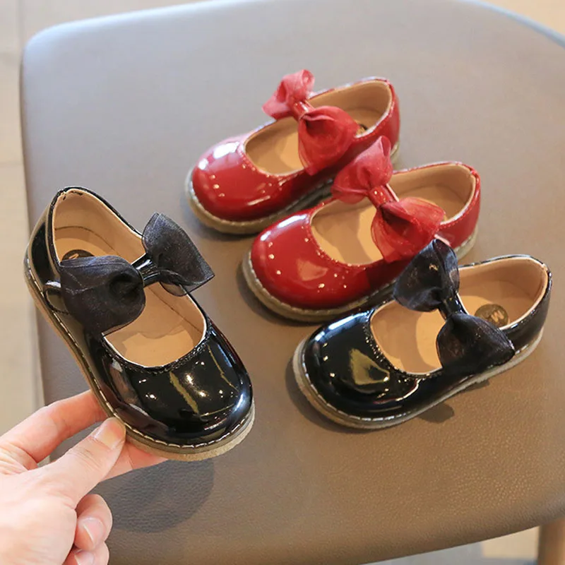 Весенние кожаные туфли для девочек, мягкая подошва с бантом, туфли в британском стиле, милые детские кожаные туфли принцессы, черные, красные CSH1310
Весенние кожаные туфли для девочек, мягкая подошва с бантом, туфли в британском стиле, милые детские кожаные туфли принцессы, черные, красные CSH1310