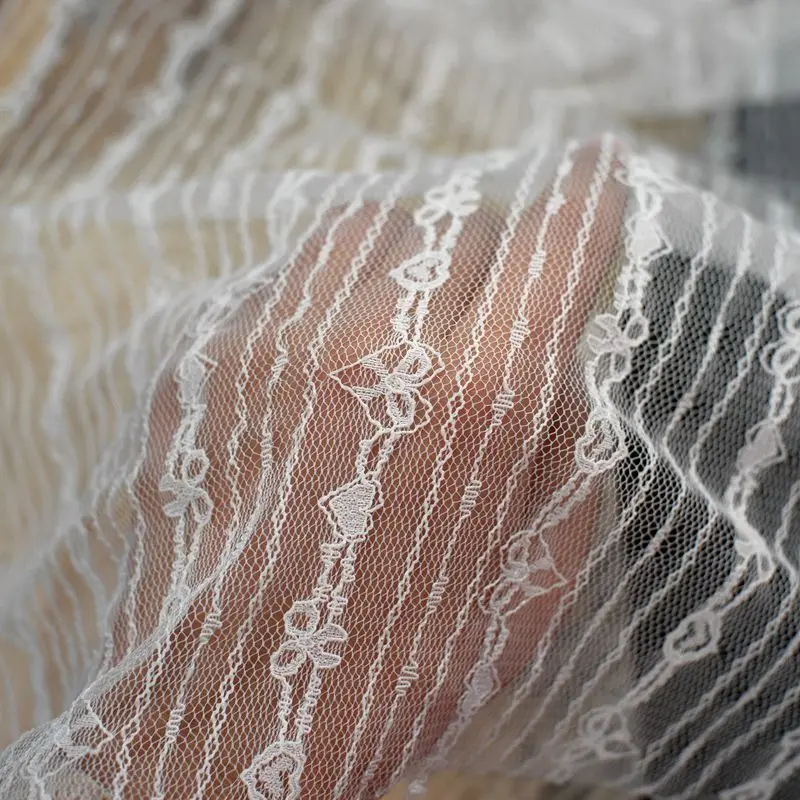 High quality soft stretch lace garment skirt bottoming shirt fabric DIY hand embroidery fabric sewing accessories
High quality soft stretch lace garment skirt bottoming shirt fabric DIY hand embroidery fabric sewing accessories