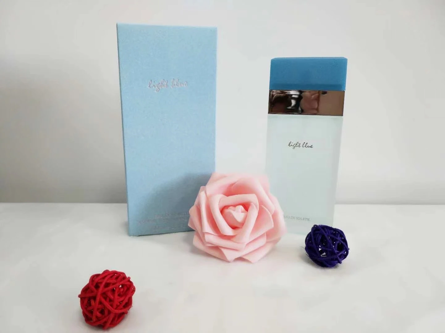 Perfume For Women Atomizer Bottle Glass Fashion Female Eau De Toilette Original Parfum Long Lasting Flower Fragrance
Perfume For Women Atomizer Bottle Glass Fashion Female Eau De Toilette Original Parfum Long Lasting Flower Fragrance