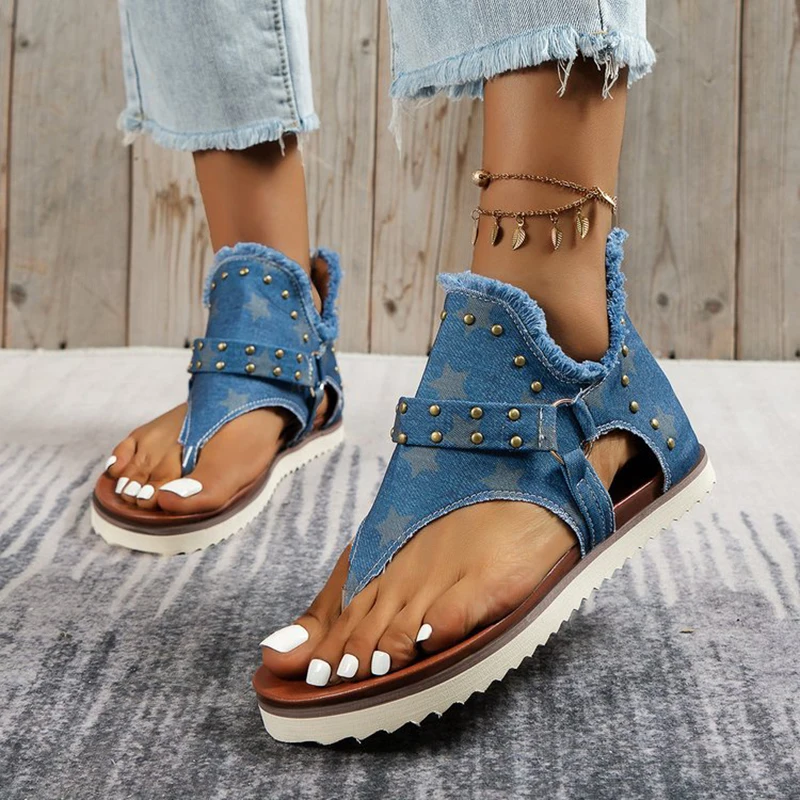 New Summer Denim Shoes Women Chic Star Print Sandals Ladies Punk Rivet Stud Flops Flat Beach Shoes Toe-clip Sandals 
New Summer Denim Shoes Women Chic Star Print Sandals Ladies Punk Rivet Stud Flops Flat Beach Shoes Toe-clip Sandals