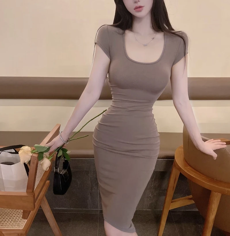Лето 2022, легкое соблазнительное облегающее платье в зрелом стиле, женское облегающее хлопковое платье с U-образным вырезом и коротким рукав...
Лето 2022, легкое соблазнительное облегающее платье в зрелом стиле, женское облегающее хлопковое платье с U-образным вырезом и коротким рукав...