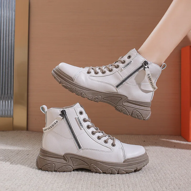 Motorcycle Boots Women Short Boots PU Solid Color Round Shape Keep Warm Waterproof and Nonslip Thick Bottom Increase Casualboots
Motorcycle Boots Women Short Boots PU Solid Color Round Shape Keep Warm Waterproof and Nonslip Thick Bottom Increase Casualboots