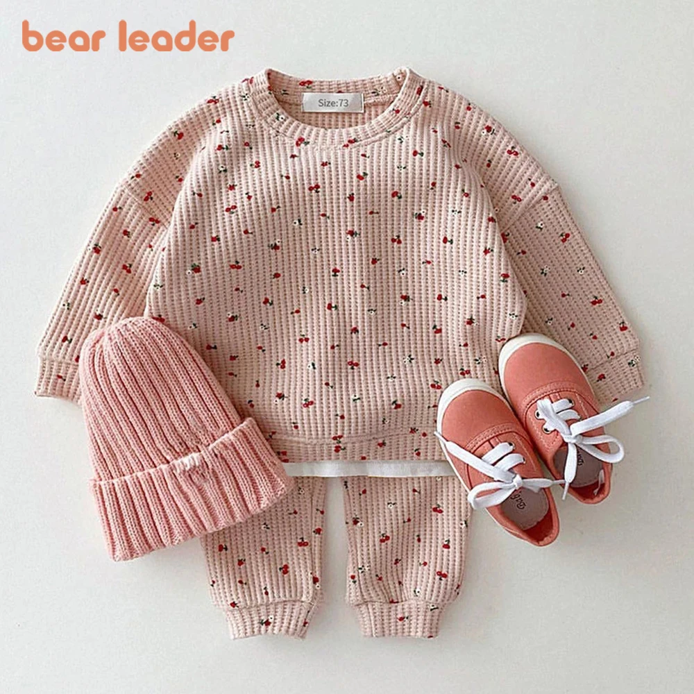 Bear Leader/корейские комплекты хлопковой одежды для малышей детский демисезонный свободный спортивный костюм для мальчиков и девочек пуловеры...
Bear Leader/корейские комплекты хлопковой одежды для малышей детский демисезонный свободный спортивный костюм для мальчиков и девочек пуловеры...