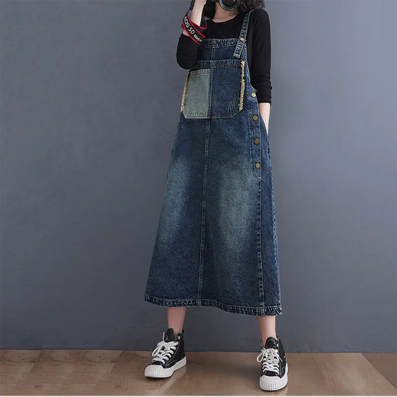 Loose Strap Denim Dress Spring Autumn 2022 Korean High Waist Casual Fray Vintage Suspender Dress Mid-Length Fashion Robe H297
Loose Strap Denim Dress Spring Autumn 2022 Korean High Waist Casual Fray Vintage Suspender Dress Mid-Length Fashion Robe H297