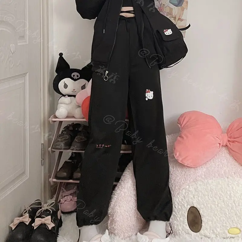 Sanrio Kawaii Kuromi Hello Kitty мультфильм черные спортивные леггинсы летние милые девушки Y2K Свободные повседневные брюки для девочек Подарки для девочек
Sanrio Kawaii Kuromi Hello Kitty мультфильм черные спортивные леггинсы летние милые девушки Y2K Свободные повседневные брюки для девочек Подарки для девочек