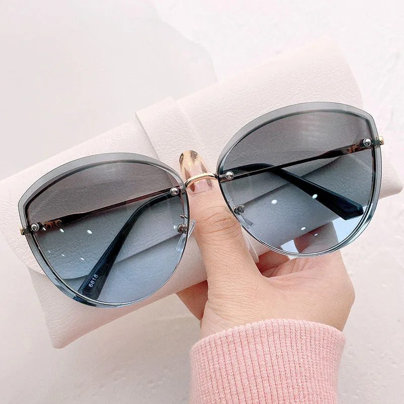 High Quality Women's Oval Rimless Sunglasses Lady Metal Cay Eye Shades for Women Driving Glasses Sonnenbrille Zonnebril Dames
High Quality Women's Oval Rimless Sunglasses Lady Metal Cay Eye Shades for Women Driving Glasses Sonnenbrille Zonnebril Dames