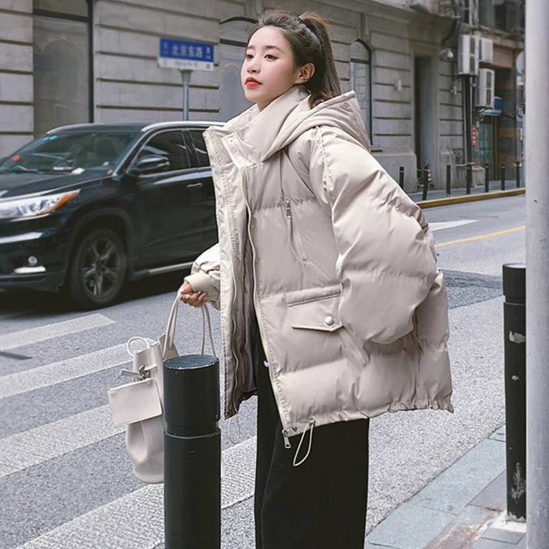 Autumn Winter Jacket Women 2022 New Korean Fashion Streetwear Loose Warm Thicken Coat Female Cotton Padded Parkas Hooded Outwear
Autumn Winter Jacket Women 2022 New Korean Fashion Streetwear Loose Warm Thicken Coat Female Cotton Padded Parkas Hooded Outwear