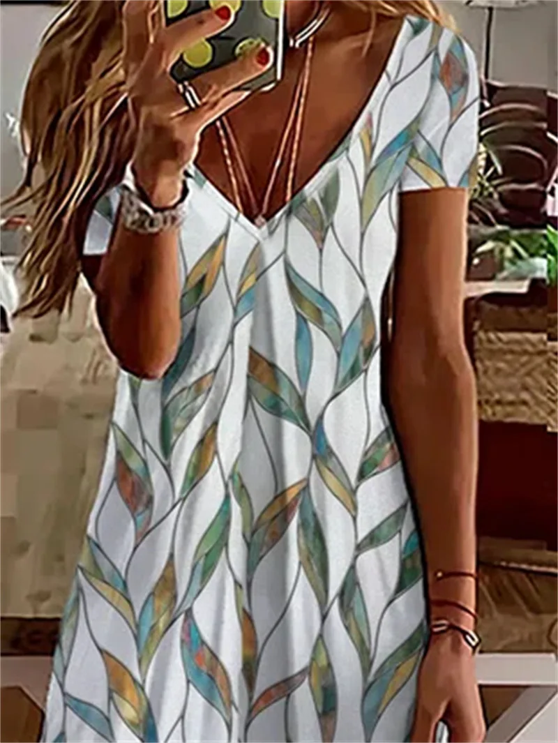 Women's Shift Dress Spring Summer V-Neck Fashion Casual Skirt 2022 Ladies Blue Short Sleeve Floral Print Knee-Length Dress
Women's Shift Dress Spring Summer V-Neck Fashion Casual Skirt 2022 Ladies Blue Short Sleeve Floral Print Knee-Length Dress