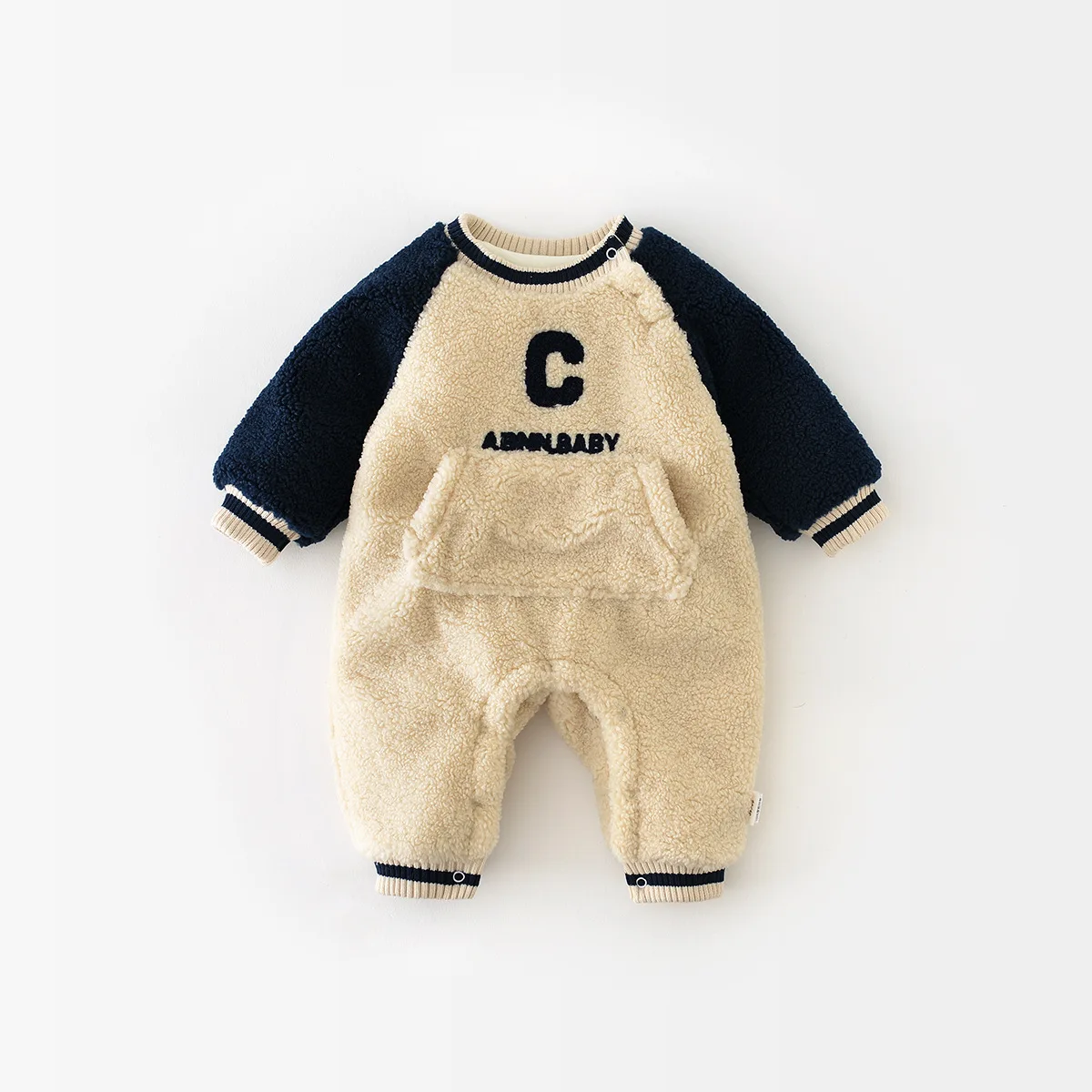 New Infant Autumn Winter Splicing Letter Plus Velvet Thicken Romper Boy Baby Big Pocket Fashion Warm One-piece Kid Girl Jumpsuit
New Infant Autumn Winter Splicing Letter Plus Velvet Thicken Romper Boy Baby Big Pocket Fashion Warm One-piece Kid Girl Jumpsuit