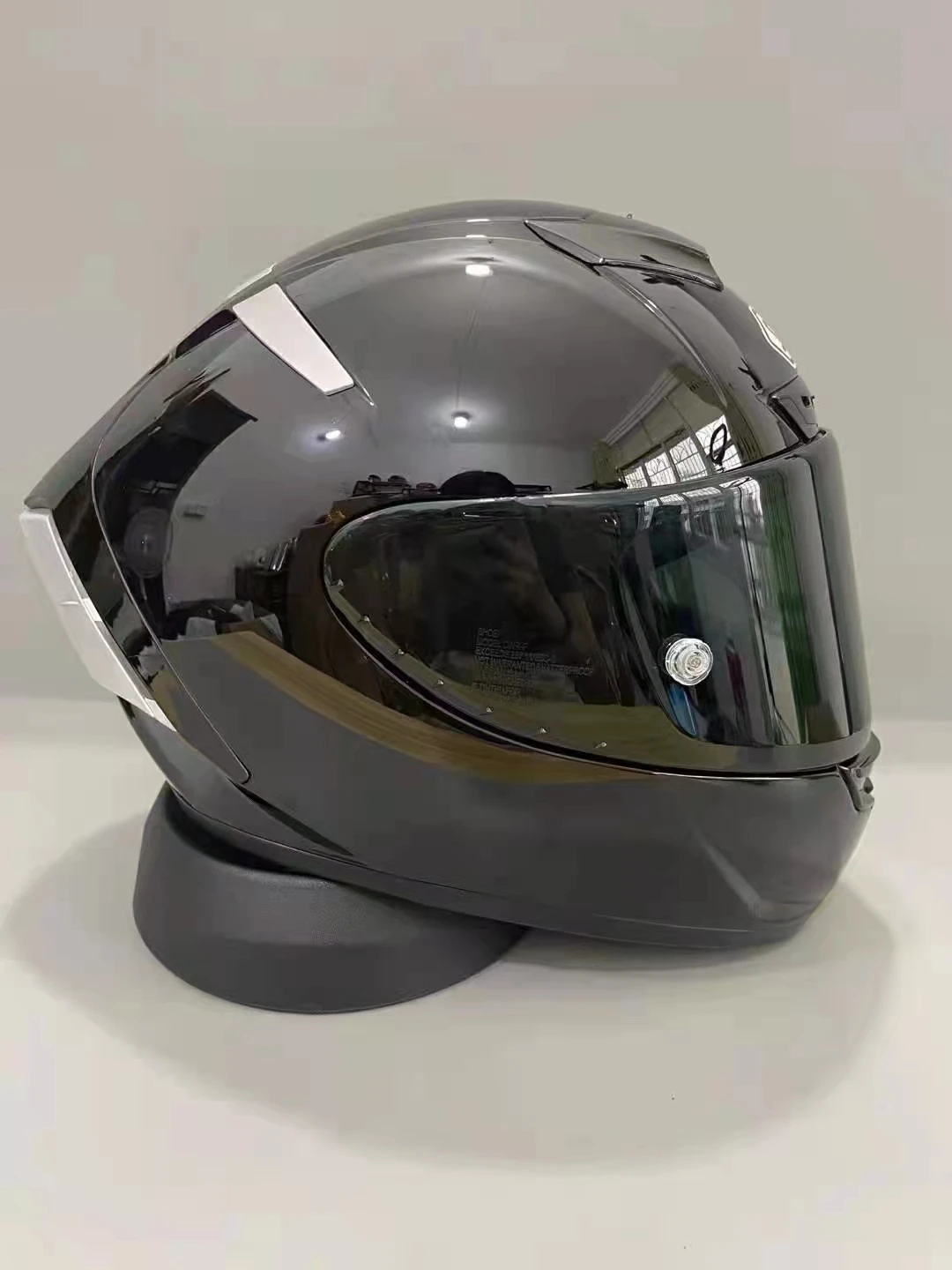 New Full Face Motorcycle Helmet X14 Glossy Black Helmet Motocross Racing Motobike Riding Helmet Casco De Motocicleta x1411
New Full Face Motorcycle Helmet X14 Glossy Black Helmet Motocross Racing Motobike Riding Helmet Casco De Motocicleta x1411