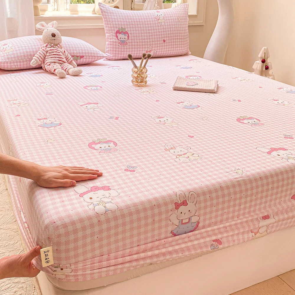 Простыня из хлопка с цветочным принтом
Простыня из хлопка с цветочным принтом