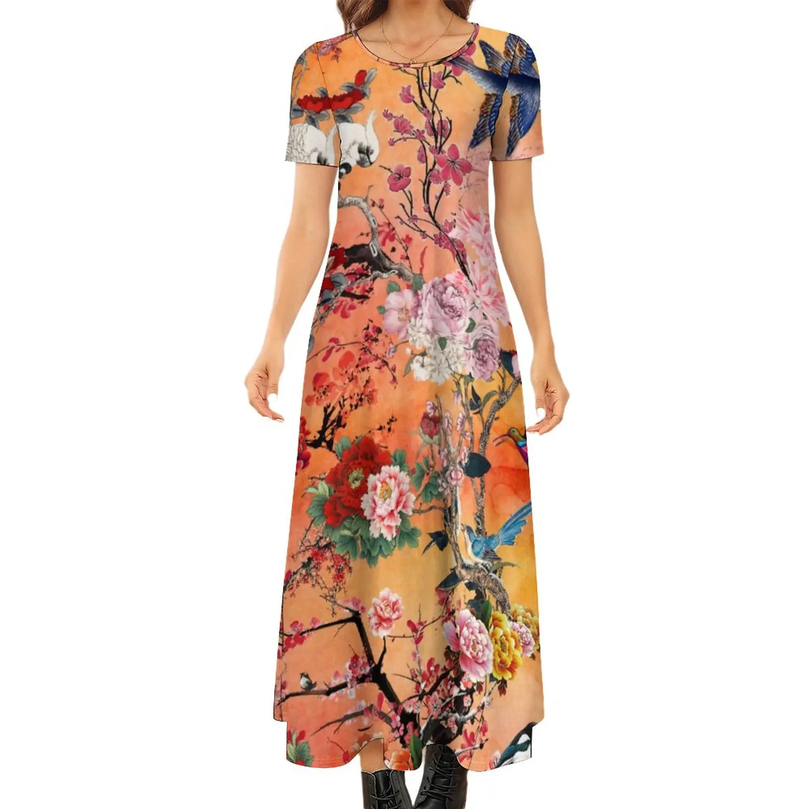 Винтажное женское платье-макси с цветочным принтом
Винтажное женское платье-макси с цветочным принтом