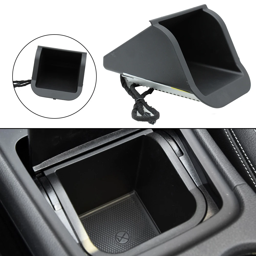 Wireless Charger Fast Charging Pad For Mercedes-Benz CLA-class C117 2013-2018 Center Console Charging Equipment
Wireless Charger Fast Charging Pad For Mercedes-Benz CLA-class C117 2013-2018 Center Console Charging Equipment