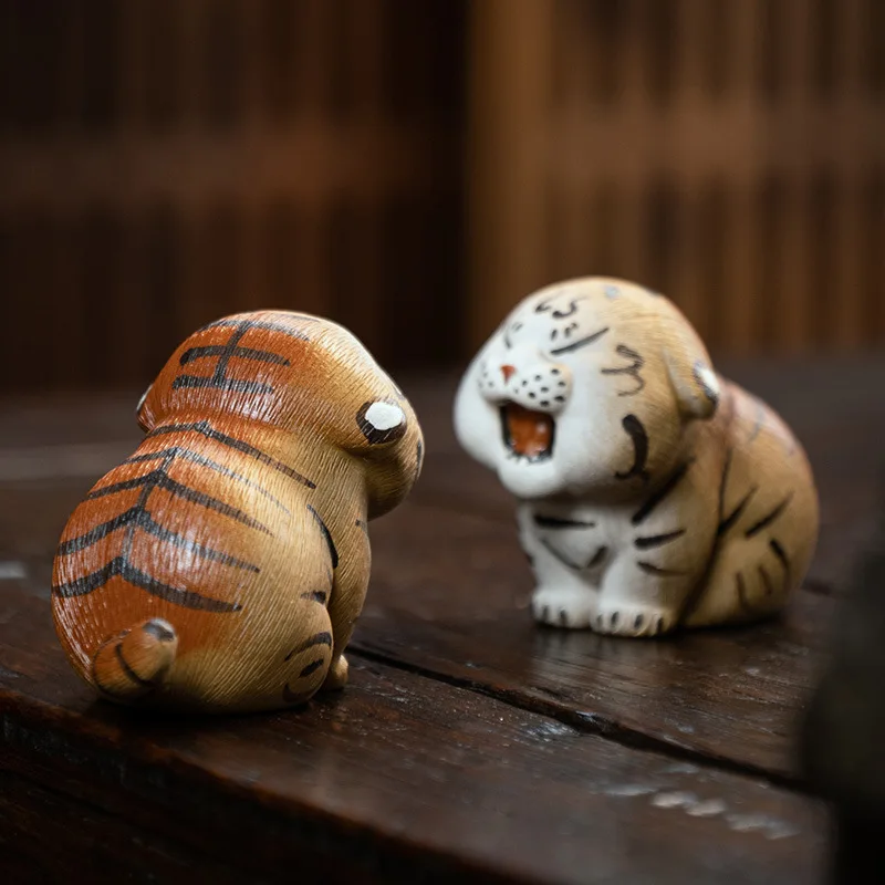 2022 Chinese Style Yixing Purple Sand Tea Pet Tiger Ornaments Zodiac Pull Hair Mud Painting Small Cute Tiger Tea Play Tea Table
2022 Chinese Style Yixing Purple Sand Tea Pet Tiger Ornaments Zodiac Pull Hair Mud Painting Small Cute Tiger Tea Play Tea Table