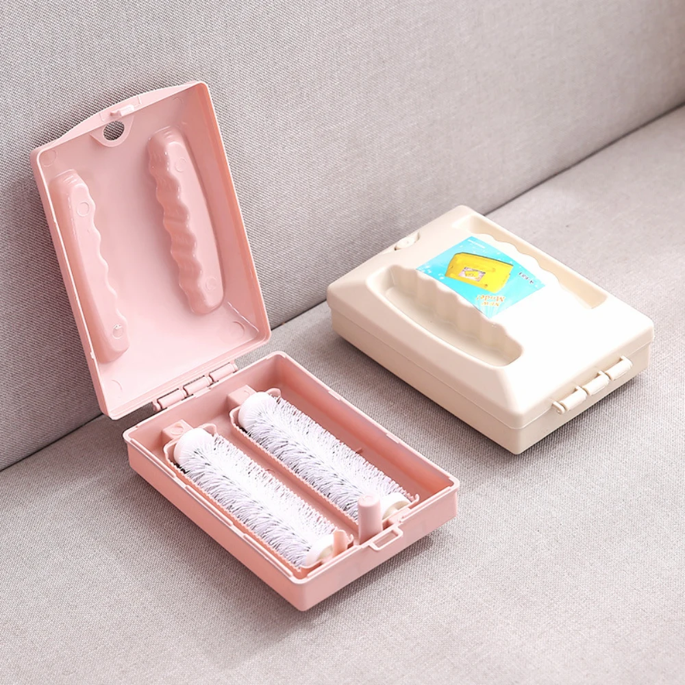 Double Roller Type Carpet Crumbs Table Brush Handheld Dust Removal Brush Electrostatic Carpet Floor Sweeper Brush For Bed Fluff
Double Roller Type Carpet Crumbs Table Brush Handheld Dust Removal Brush Electrostatic Carpet Floor Sweeper Brush For Bed Fluff