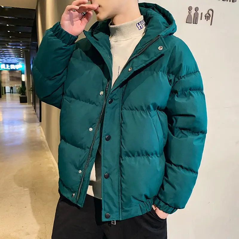 Parkas Winter New Down Cotton-Padded Coat Thicken Warm Coats Men's Solid Bread Coat Hooded Jacket Trendy Men Clothing 4XL E610
Parkas Winter New Down Cotton-Padded Coat Thicken Warm Coats Men's Solid Bread Coat Hooded Jacket Trendy Men Clothing 4XL E610