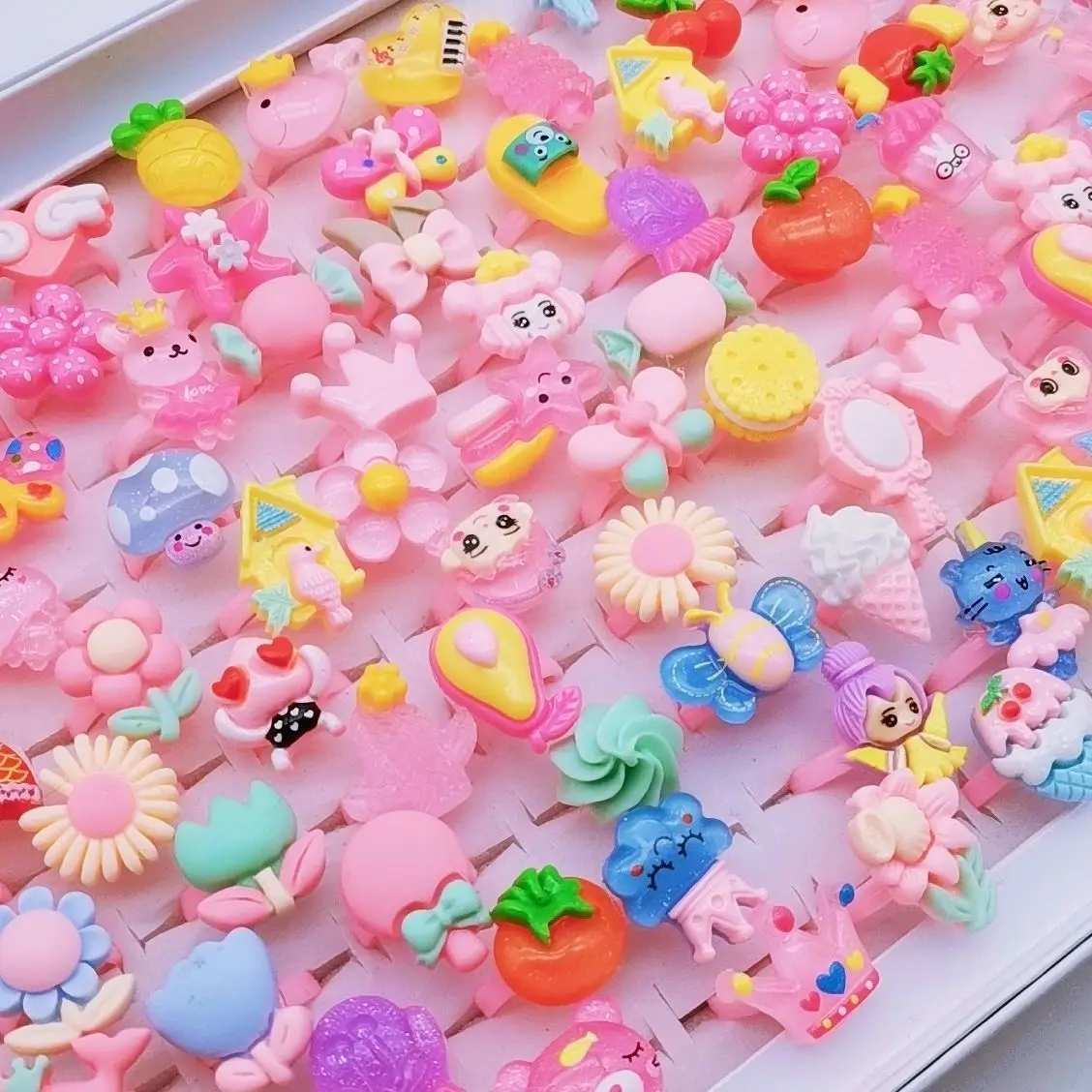 New 50pcs Cute Kids Ring Cartoon Accessories Open Color High Quality Girls Finger Jewelry Party Charm Gift Assorted Wholesale
New 50pcs Cute Kids Ring Cartoon Accessories Open Color High Quality Girls Finger Jewelry Party Charm Gift Assorted Wholesale
