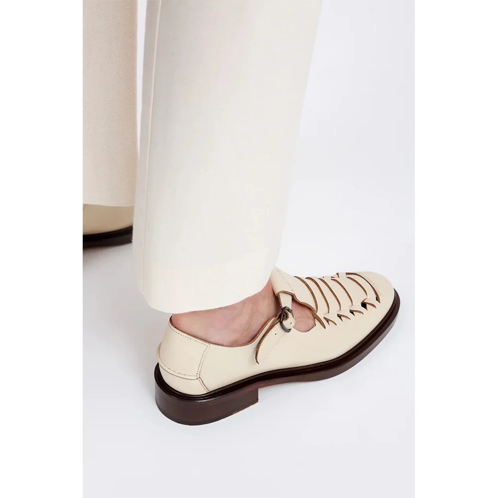 23 new fashion versatile leather retro weaving thick bottom thick with Lefou shoes British style round head single shoes female 
23 new fashion versatile leather retro weaving thick bottom thick with Lefou shoes British style round head single shoes female