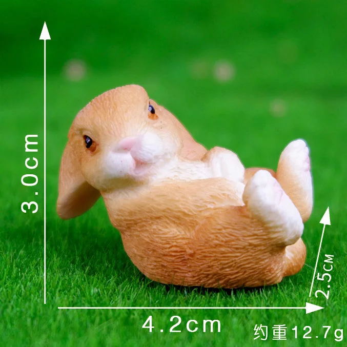 Миниатюрная статуэтка кролика из полимера White Hare 
Миниатюрная статуэтка кролика из полимера White Hare