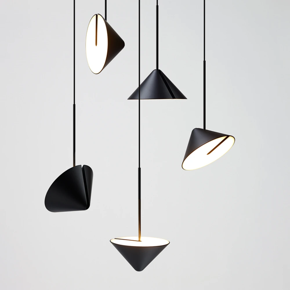Hot Selling Small Modern Personality Black LED 4000K Conical Pendant Lamp For Kitchen Dinning Reastruant Flexible Pendant Lamp
Hot Selling Small Modern Personality Black LED 4000K Conical Pendant Lamp For Kitchen Dinning Reastruant Flexible Pendant Lamp