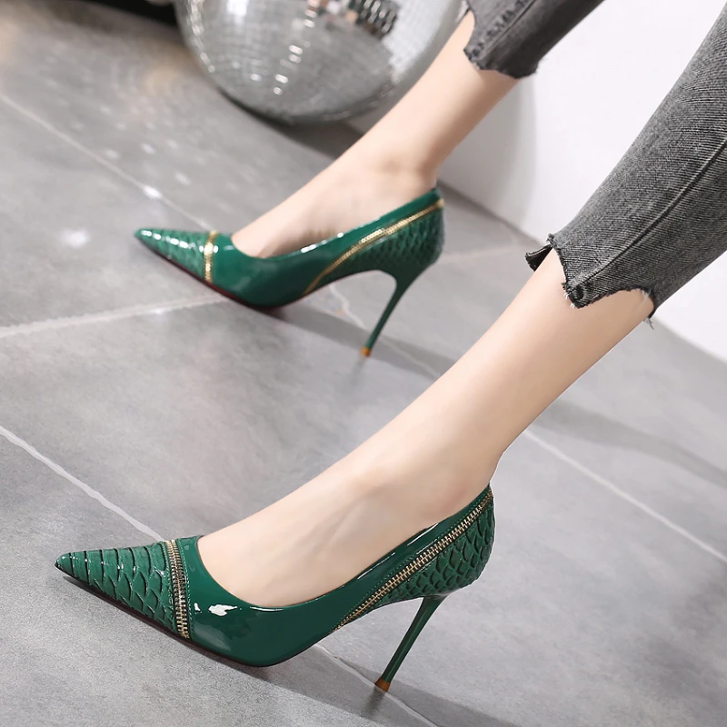 BCEBYL Fashion Pointed Toe Stiletto Zipper Decorated Summer Sandals New Sexy Elegant Banquet Party High Heels Women Shoes
BCEBYL Fashion Pointed Toe Stiletto Zipper Decorated Summer Sandals New Sexy Elegant Banquet Party High Heels Women Shoes