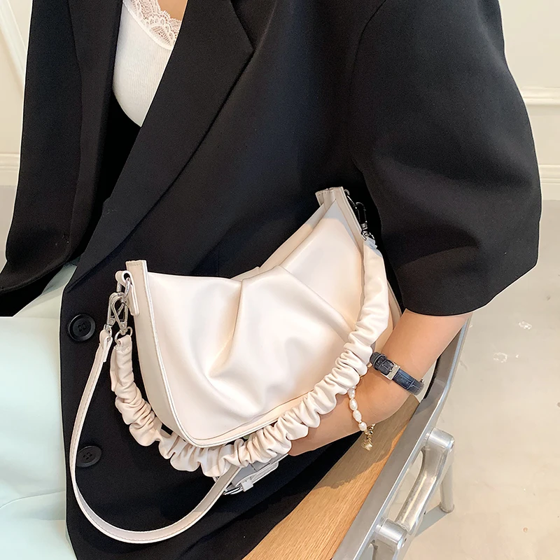 Women Crossbody Bags Solid High Quality PU Leather Cloud Underarm Tote Shoulder Messenger Designer Sac Femme Purses and Handbags
Women Crossbody Bags Solid High Quality PU Leather Cloud Underarm Tote Shoulder Messenger Designer Sac Femme Purses and Handbags