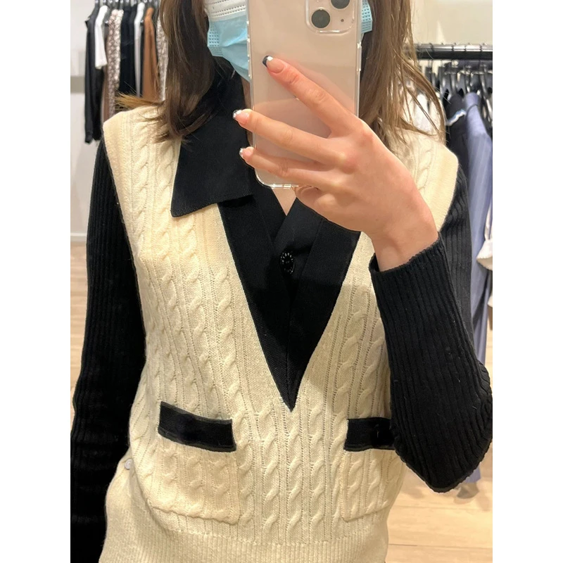French niche design sleeveless autumn and winter fashion V-neck contrast color wool vest vest knitted sweater women
French niche design sleeveless autumn and winter fashion V-neck contrast color wool vest vest knitted sweater women