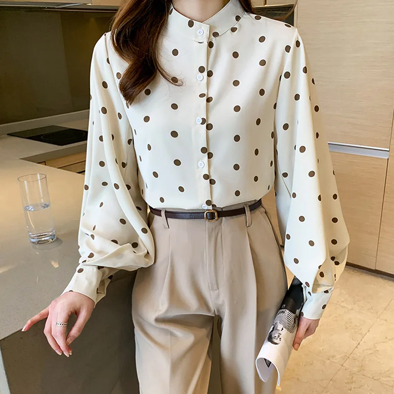 Twicefanx Women Tops Spring Polka-Dot Collar Chiffon Shirt Ladies Lantern Long Sleeve Stand Collar Vintage Chiffon Shirt 955C
Twicefanx Women Tops Spring Polka-Dot Collar Chiffon Shirt Ladies Lantern Long Sleeve Stand Collar Vintage Chiffon Shirt 955C
