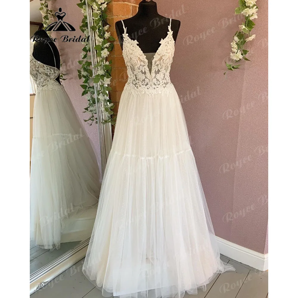 Summer Civil Boho V Neck Lace Bodice Wedding Dress 2024 Spaghetti Straps Beach Wedding Bridal Gown abito da sposa Roycebridal
Summer Civil Boho V Neck Lace Bodice Wedding Dress 2024 Spaghetti Straps Beach Wedding Bridal Gown abito da sposa Roycebridal