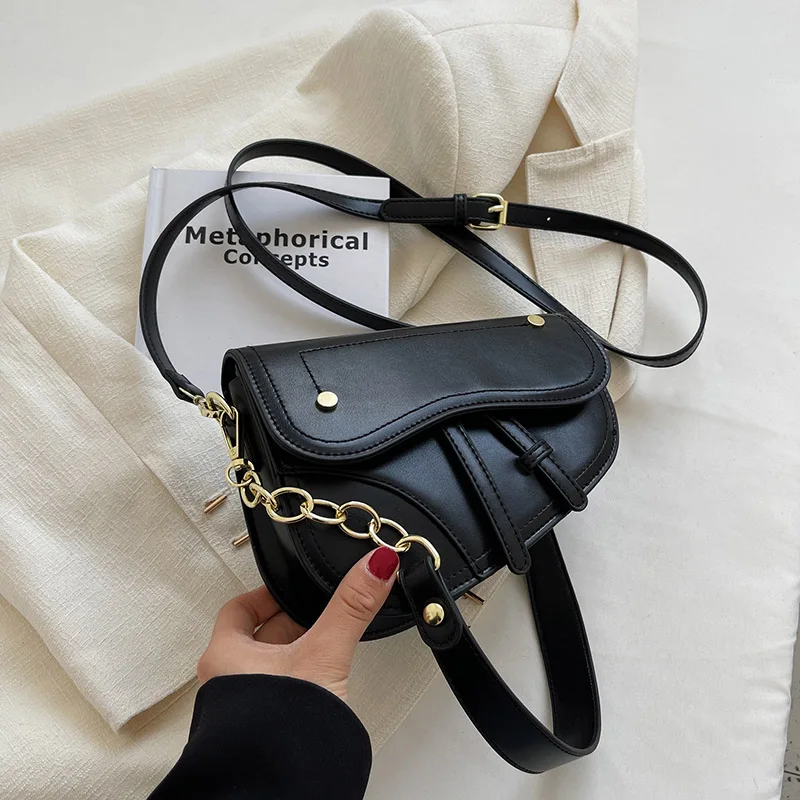 LEFTSIDE, модная новинка, маленькие сумки через плечо для женщин, 2022, однотонные женские роскошные сумки через плечо из искусственной кожи 
LEFTSIDE, модная новинка, маленькие сумки через плечо для женщин, 2022, однотонные женские роскошные сумки через плечо из искусственной кожи