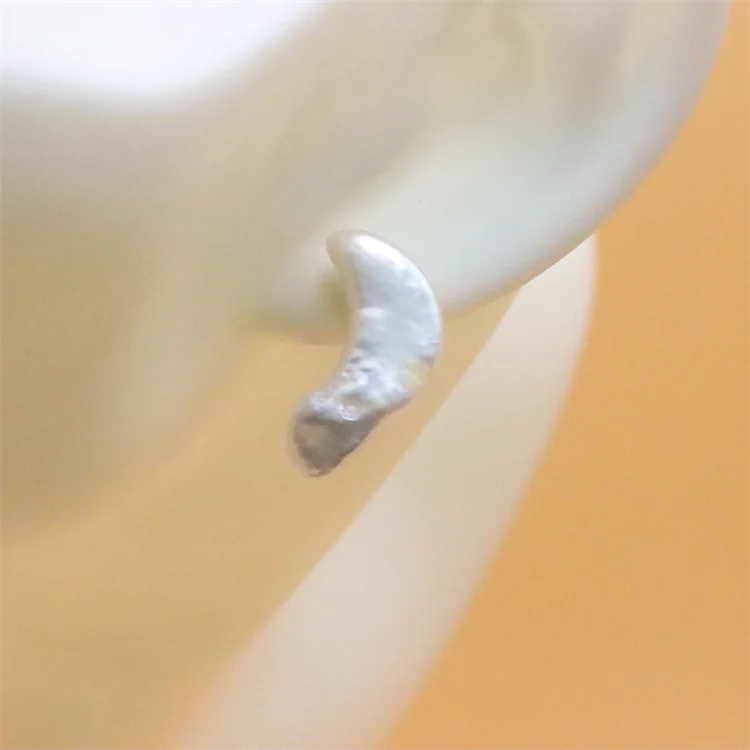 ZFSILVER 100% 925 Sterling Silver For Women Baroque Simple White Moon Leisure Freshwater Pearl Stud Earrings Unusual Gifts Party
ZFSILVER 100% 925 Sterling Silver For Women Baroque Simple White Moon Leisure Freshwater Pearl Stud Earrings Unusual Gifts Party