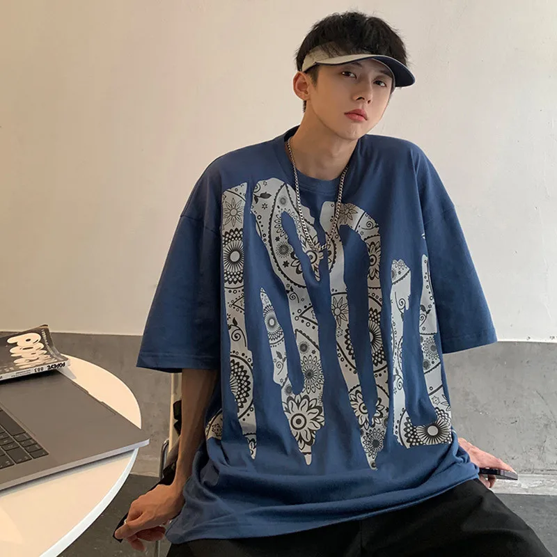 T-shirt Men's Hong Kong Fashion Brand Loose Round Neck Shirt Fashion Student Leisure Half-sleeve Cashew Flower T-shirt
T-shirt Men's Hong Kong Fashion Brand Loose Round Neck Shirt Fashion Student Leisure Half-sleeve Cashew Flower T-shirt