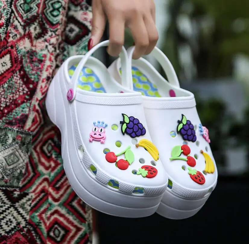 ZMPDXY New Arrivals Summer Women 2022 Clogs Breathable High Heels 6cm Non-Slip Shoes DIY Garden Slides Clog Sandal Slippers
ZMPDXY New Arrivals Summer Women 2022 Clogs Breathable High Heels 6cm Non-Slip Shoes DIY Garden Slides Clog Sandal Slippers