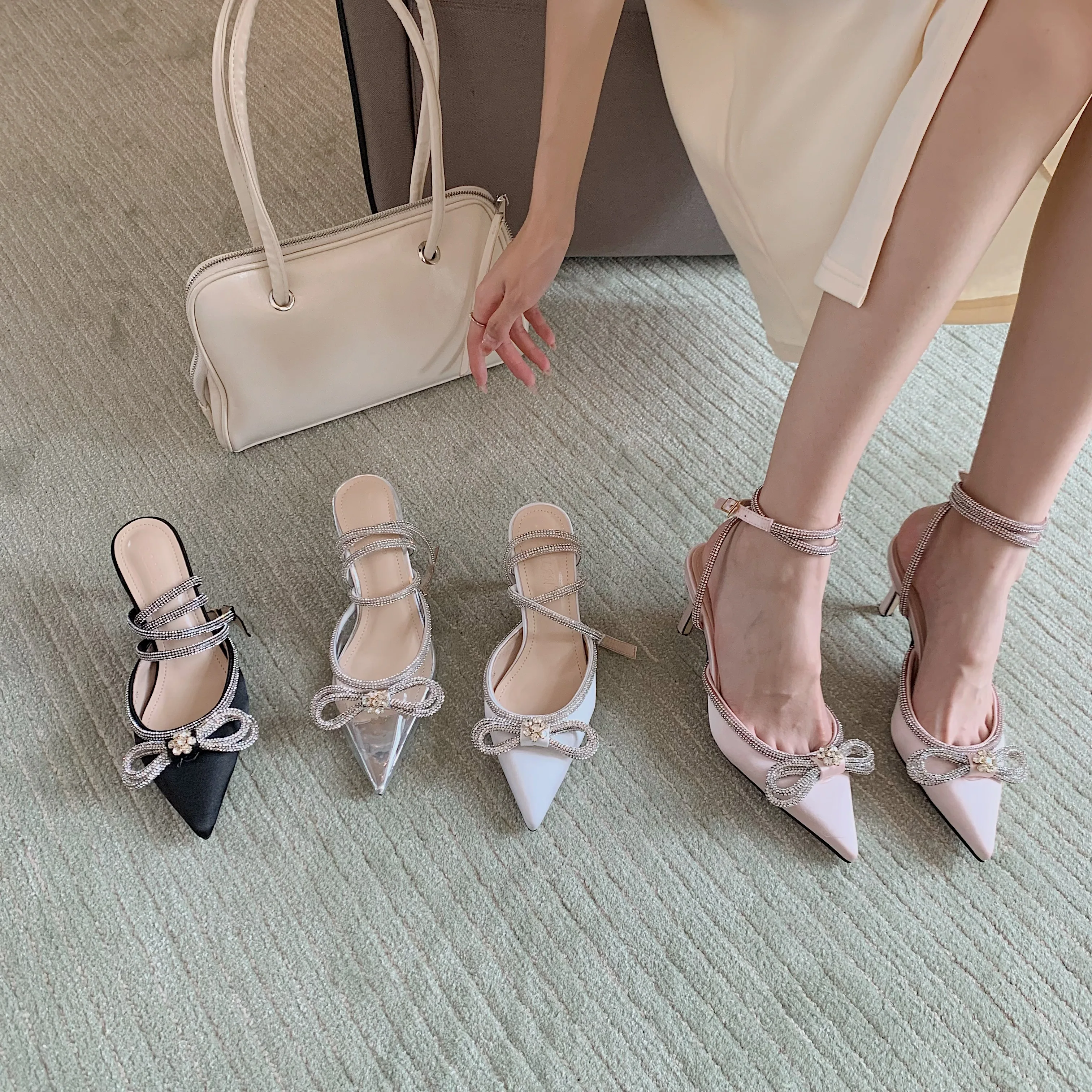 Summer 2022 Women's Shoes Fashion Butterfly-Knot Narrow Band Bling Patchwork Cross-Tied Crystal Pointed Toe Pumps Large Size 42
Summer 2022 Women's Shoes Fashion Butterfly-Knot Narrow Band Bling Patchwork Cross-Tied Crystal Pointed Toe Pumps Large Size 42