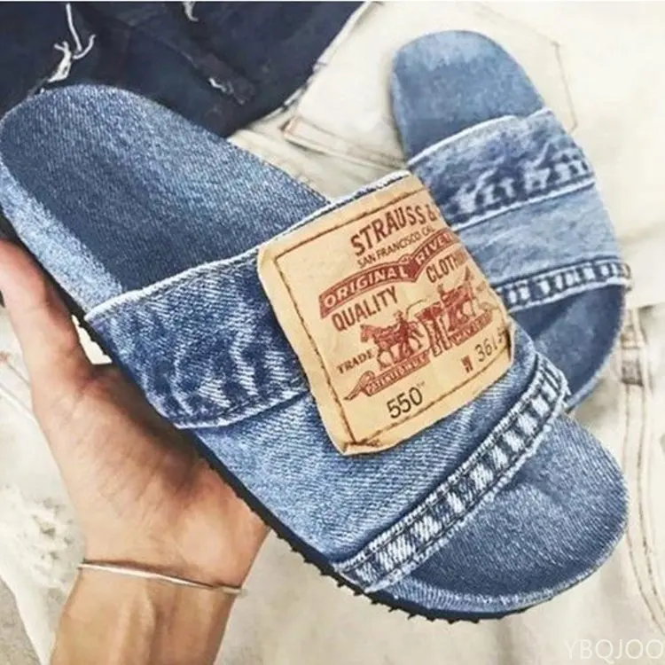 Comfortable and Versatile Personality Large Size Denim Flat Slippers Female 2022 New Beach Shoes Sandals and Slippers
Comfortable and Versatile Personality Large Size Denim Flat Slippers Female 2022 New Beach Shoes Sandals and Slippers
