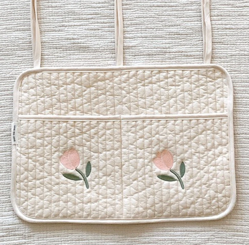 Baby Bedside Storage Crib Organizer Hanging Bag Portable Multifunctional Newborn Headboard for Kids Bedding Diaper
Baby Bedside Storage Crib Organizer Hanging Bag Portable Multifunctional Newborn Headboard for Kids Bedding Diaper