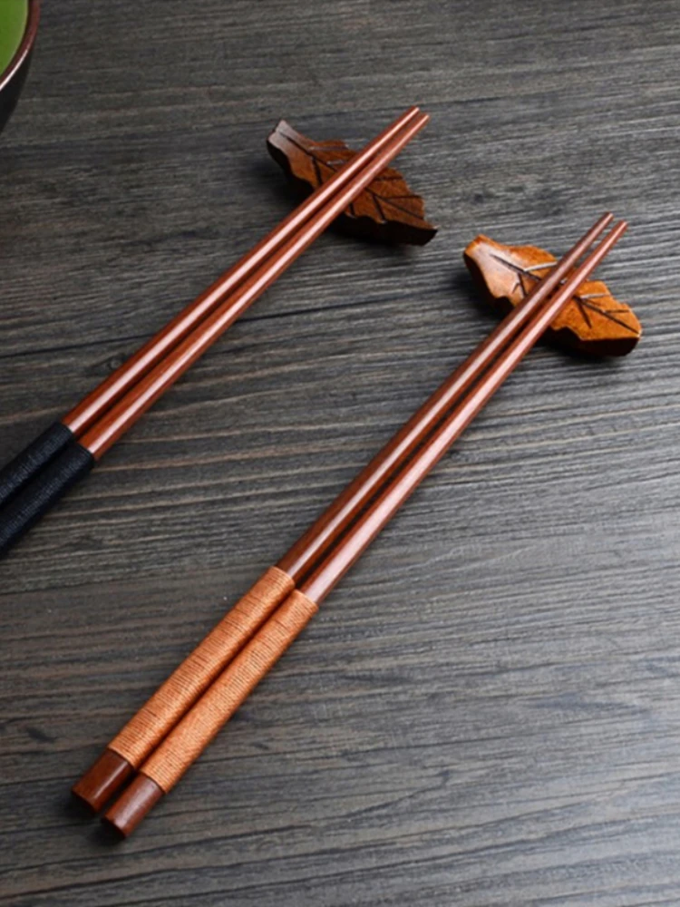 Three pairs Handmade Japanese Natural Chestnut Wood Sushi Chopsticks Set Value Gift Sushi Chinese food Tie line
Three pairs Handmade Japanese Natural Chestnut Wood Sushi Chopsticks Set Value Gift Sushi Chinese food Tie line