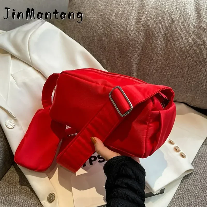 Women Fashion Pillow Design Crossbdoy Shoulder Bag Ladies Luxury Brand Clutch Handbag and Purse Cotton Casual Underarm Bags
Women Fashion Pillow Design Crossbdoy Shoulder Bag Ladies Luxury Brand Clutch Handbag and Purse Cotton Casual Underarm Bags
