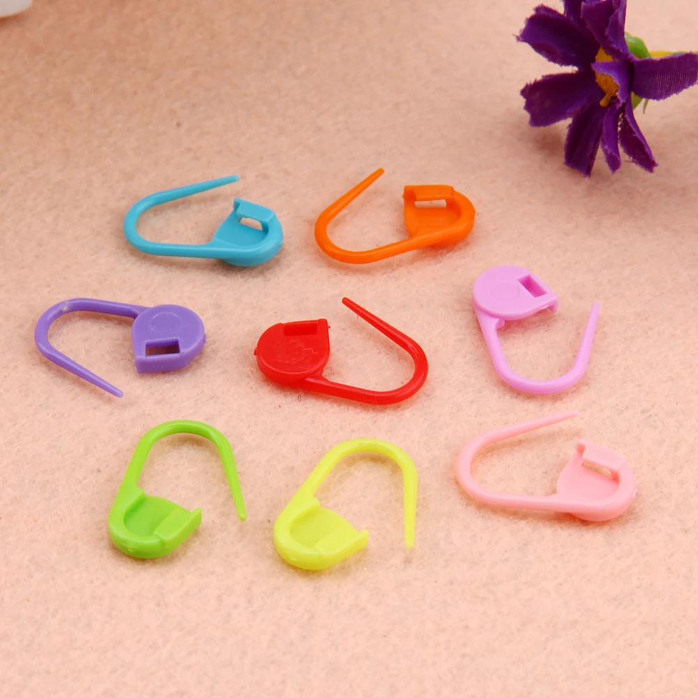 Infant Brooch Buckles Head Pins Plastic Safety Cloth Nappy Locking Non-toxic Baby Shower Diaper Clips for Baby Ornament
Infant Brooch Buckles Head Pins Plastic Safety Cloth Nappy Locking Non-toxic Baby Shower Diaper Clips for Baby Ornament