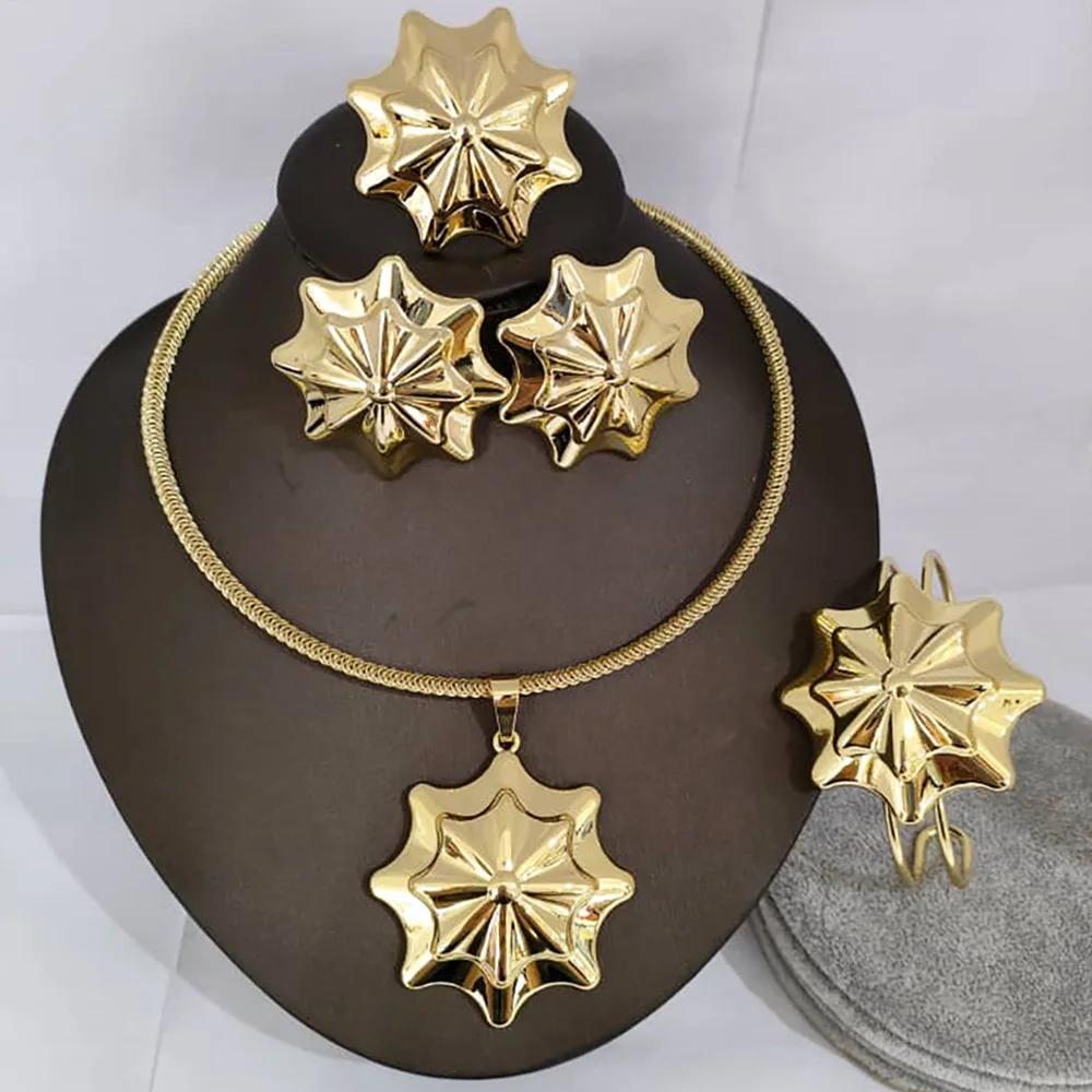 Dubai Gold Plated Jewellery Fashion Star Design Pendant Necklace and Earrings Bracelet Ring Weddings Jewelry Set Weddings Party
Dubai Gold Plated Jewellery Fashion Star Design Pendant Necklace and Earrings Bracelet Ring Weddings Jewelry Set Weddings Party
