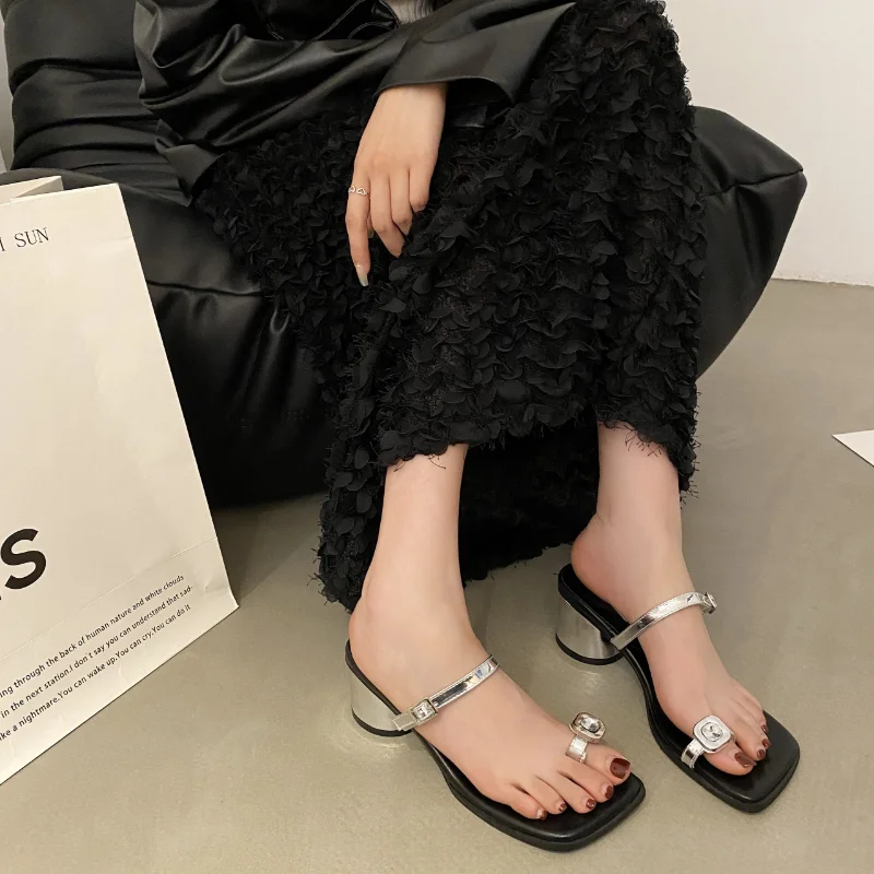 Women's Shoes 2023 Fashion Modern Slippers Women's Slippers Summer Concise Casual Slippers Women Crystal Square Toe Shoes Women
Women's Shoes 2023 Fashion Modern Slippers Women's Slippers Summer Concise Casual Slippers Women Crystal Square Toe Shoes Women