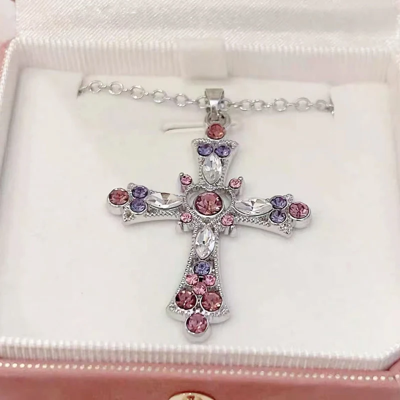 Gothic Pink Cross Necklace Y2K Purple Zircon Punk Pendant Necklaces Grunge Heart Cross Necklace for Women Jewelry Accessories
Gothic Pink Cross Necklace Y2K Purple Zircon Punk Pendant Necklaces Grunge Heart Cross Necklace for Women Jewelry Accessories