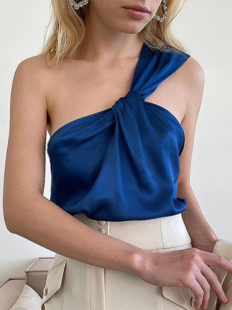 Sexy Vest Slanted Shoulder Satin Backing Fashion Temperament Blouse Off-the-shoulder Women's Shirt Sexy Blouse Tank Top Women
Sexy Vest Slanted Shoulder Satin Backing Fashion Temperament Blouse Off-the-shoulder Women's Shirt Sexy Blouse Tank Top Women