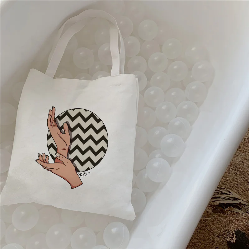 Wallet Twin Peaks Resorts Letter Print Women Bag Harajuku Simple Shopping Bag Street Punk Handbag Large Voguetrend Shoulder Bags
Wallet Twin Peaks Resorts Letter Print Women Bag Harajuku Simple Shopping Bag Street Punk Handbag Large Voguetrend Shoulder Bags