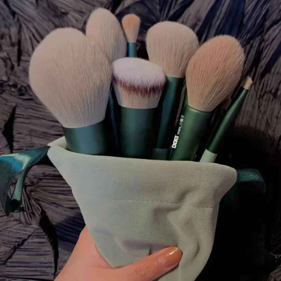 13 PCS Makeup Brush Set Women Cosmetic Powder Eye Shadow Foundation Blush Blending Beauty Make Up Tool
13 PCS Makeup Brush Set Women Cosmetic Powder Eye Shadow Foundation Blush Blending Beauty Make Up Tool