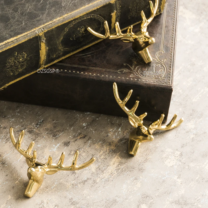 High Quality! American Retro Copper Elk Head Copper Handle Nordic Pure Copper Single Hole Wardrobe Door Shoe Cabinet Door Handle
High Quality! American Retro Copper Elk Head Copper Handle Nordic Pure Copper Single Hole Wardrobe Door Shoe Cabinet Door Handle