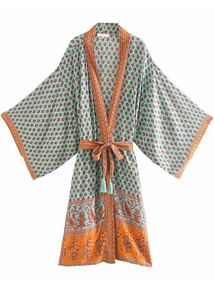 Bohemian Vintage Floral Print Blue Long Design Kimono Blouse Batwing Sleeve Cardigan Women's Shirt Maxi Beach Blusas Holiday
Bohemian Vintage Floral Print Blue Long Design Kimono Blouse Batwing Sleeve Cardigan Women's Shirt Maxi Beach Blusas Holiday