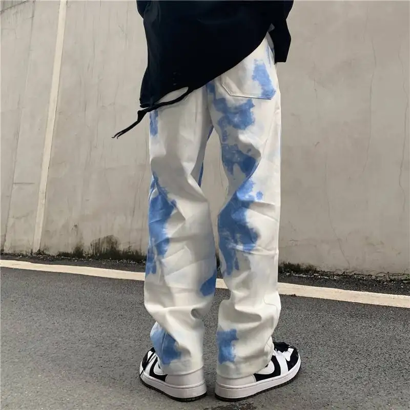 Men Casual Hip Hop Loose Trousers Jeans Pants Harajuku Graffiti Tie Dye Jean Denim Pants Streetwear Fashion Blue and White Jeans
Men Casual Hip Hop Loose Trousers Jeans Pants Harajuku Graffiti Tie Dye Jean Denim Pants Streetwear Fashion Blue and White Jeans
