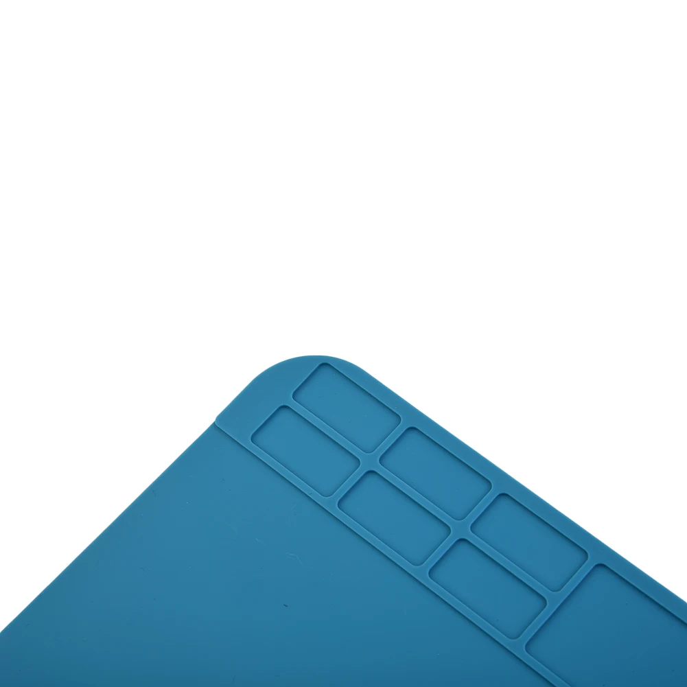 Heat Resistant and Anti Static Repair Mat for Electronics Suitable for Cell Phones Laptops and Telecommunications Maintenance
Heat Resistant and Anti Static Repair Mat for Electronics Suitable for Cell Phones Laptops and Telecommunications Maintenance