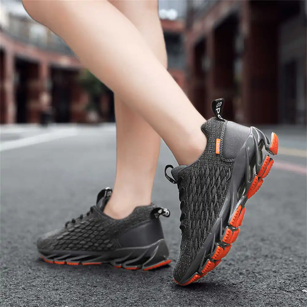 Нескользящие оригинальные Брендовые мужские кроссовки tan, теннисные беговые кроссовки для мужчин, новинка в спортивном стиле, новинка, новинка, спортивные кроссовки в стиле ретро ydx4
Нескользящие оригинальные Брендовые мужские кроссовки tan, теннисные беговые кроссовки для мужчин, новинка в спортивном стиле, новинка, новинка, спортивные кроссовки в стиле ретро ydx4